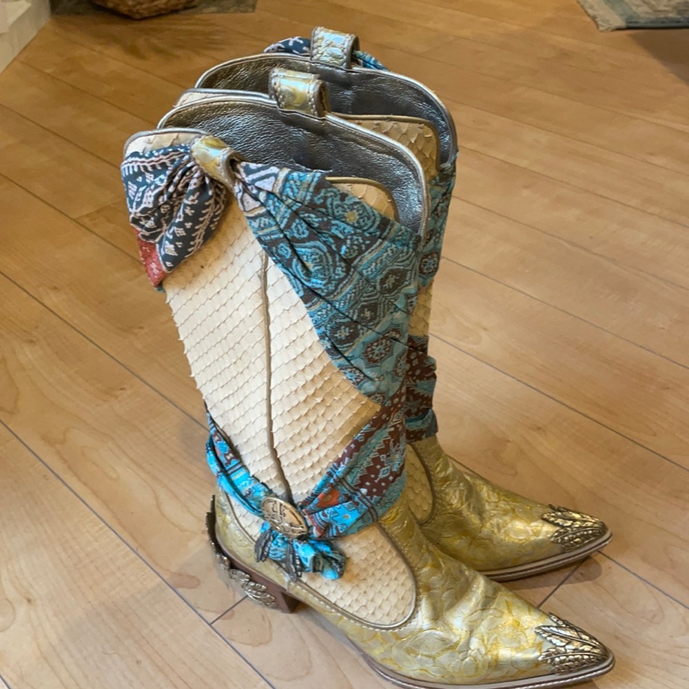 Vinci Multicolor Cowboy Boots